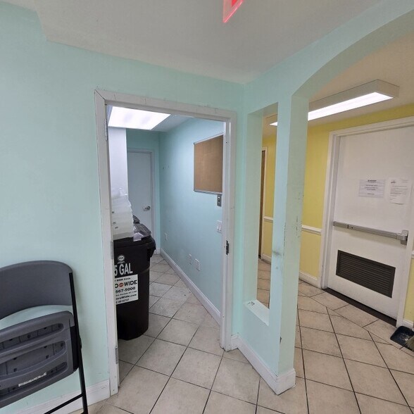 311 St Nicholas Ave, Ridgewood, NY à louer - Photo intérieure – Image 3 sur 12