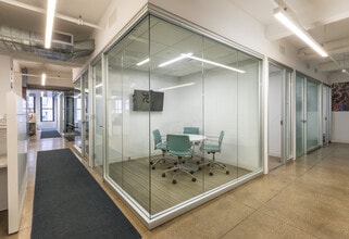 256 W 38th St, New York, NY à louer Photo intérieure– Image 2 sur 3