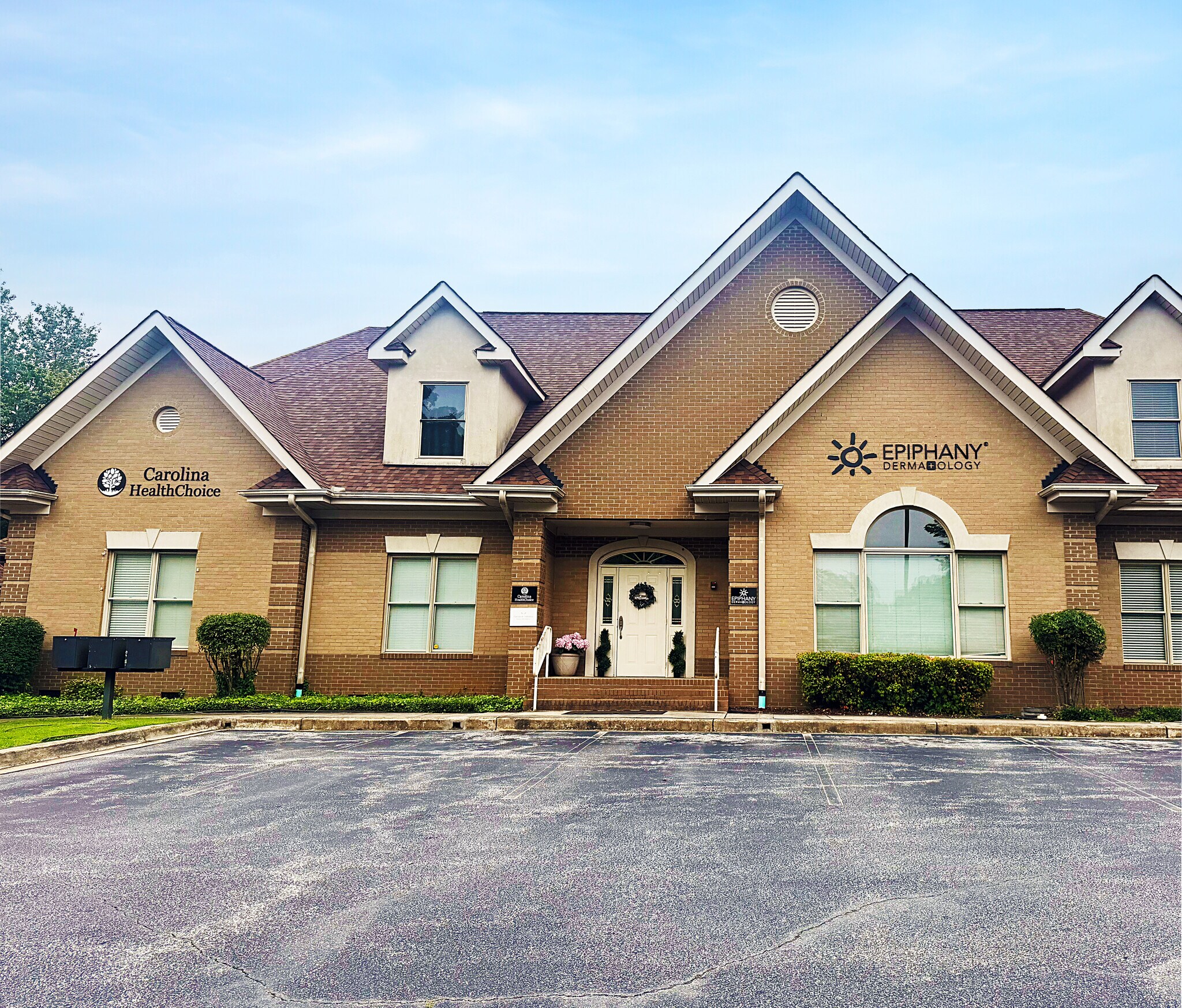 274B Commonwealth Dr, Greenville, SC à louer Photo principale– Image 1 sur 8