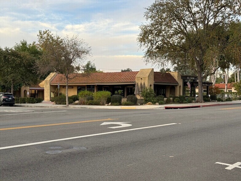 539 E Ojai Ave, Ojai, CA à vendre - Photo de l’immeuble – Image 2 sur 15