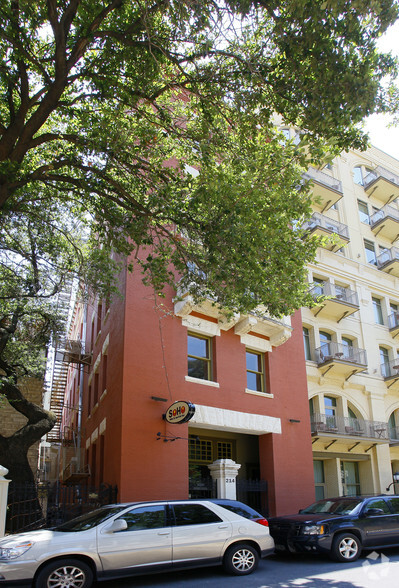 235 E Commerce St, San Antonio, TX à vendre - Photo principale – Image 1 sur 6