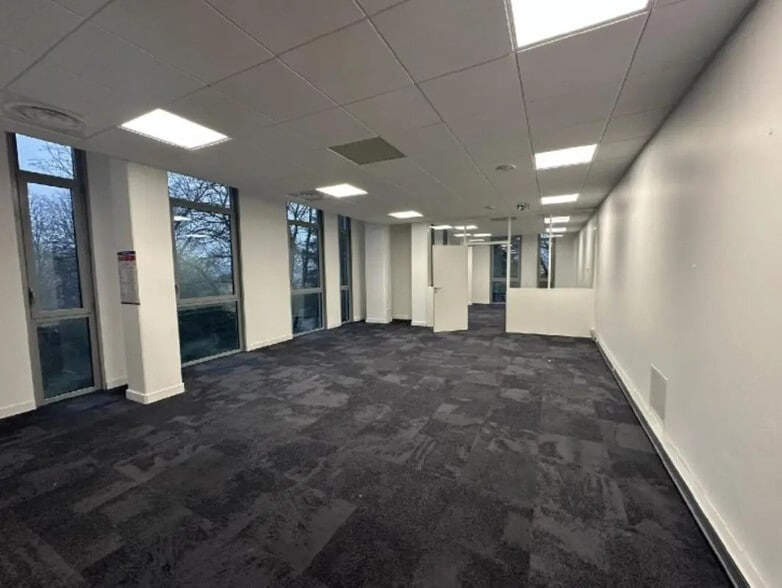 44 Sentier Du Bois Des Côtes, Limonest à louer - Photo de l’immeuble – Image 2 sur 9