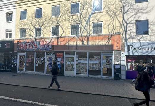 136-138 High St, Hounslow à louer - Photo de l’immeuble – Image 3 sur 3