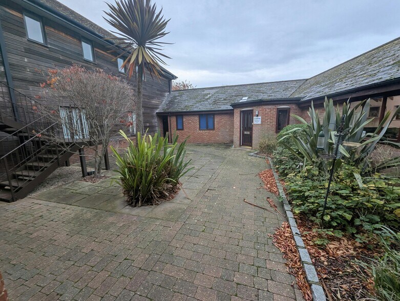 Lake Ln, Bognor Regis à louer - Photo de l’immeuble – Image 2 sur 3