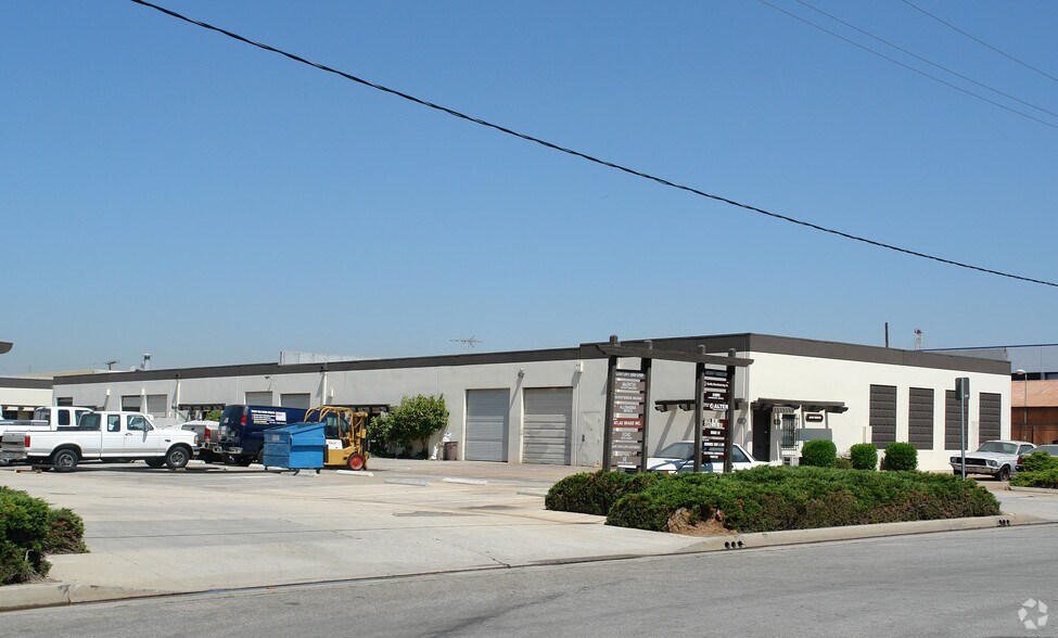 10701-10719 Forest St, Santa Fe Springs, CA à louer - Photo principale – Image 1 sur 4