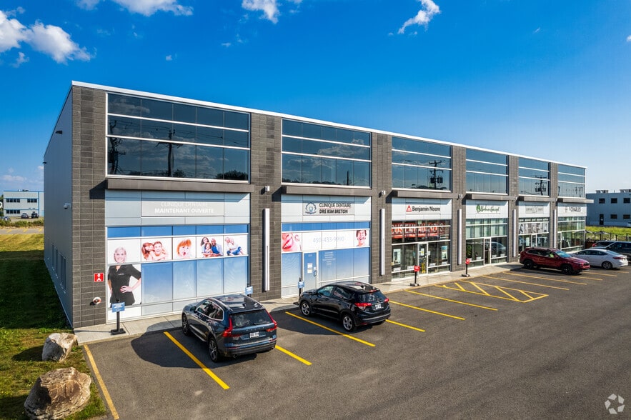 17680 Rue Charles, Mirabel, QC à louer - Photo de l’immeuble – Image 3 sur 5