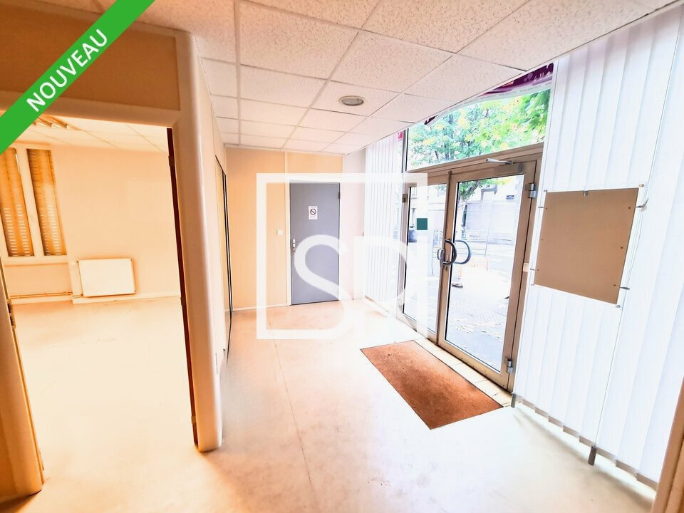Local commercial dans Clermont-Ferrand à louer Photo intérieure– Image 1 sur 12