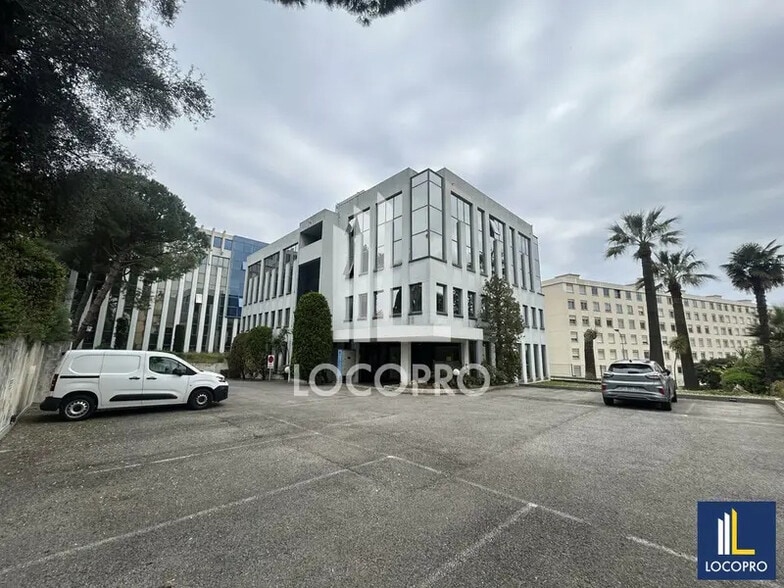 Bureau dans Nice à vendre - Photo de l’immeuble – Image 2 sur 11