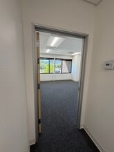 340 S Farrell Dr, Palm Springs, CA à louer Photo intérieure– Image 2 sur 5