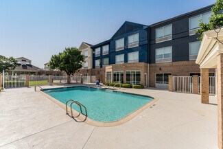 Plus de détails pour 4400 North Fwy, Fort Worth, TX - Hôtellerie à vendre