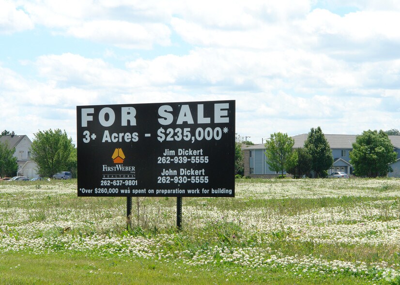 2525 Norwood Ct, Racine, WI à vendre - Photo de l’immeuble – Image 3 sur 5
