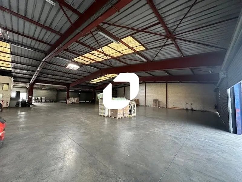 Industriel/Logistique dans Garges-lès-Gonesse à vendre Photo intérieure– Image 1 sur 10
