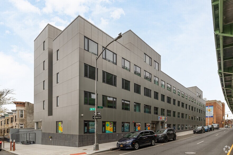6002-6020 3rd Ave, Brooklyn, NY à vendre - Photo principale – Image 2 sur 23