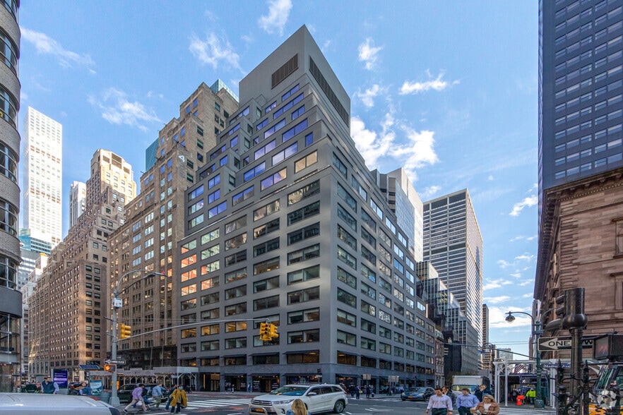 477 Madison Ave, New York, NY à louer - Photo principale – Image 1 sur 19