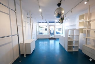 289 Court St, Brooklyn, NY à louer Photo intérieure– Image 2 sur 5