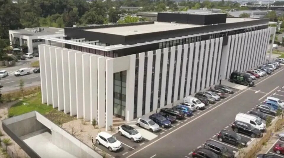 Bureau dans Mérignac à louer - Photo de l’immeuble – Image 1 sur 12