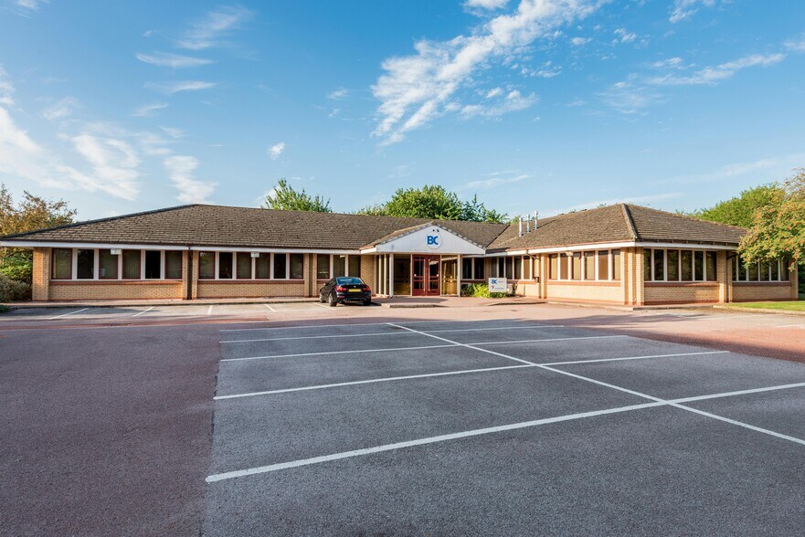Hampton Ct, Runcorn à louer - Photo de l’immeuble – Image 3 sur 20