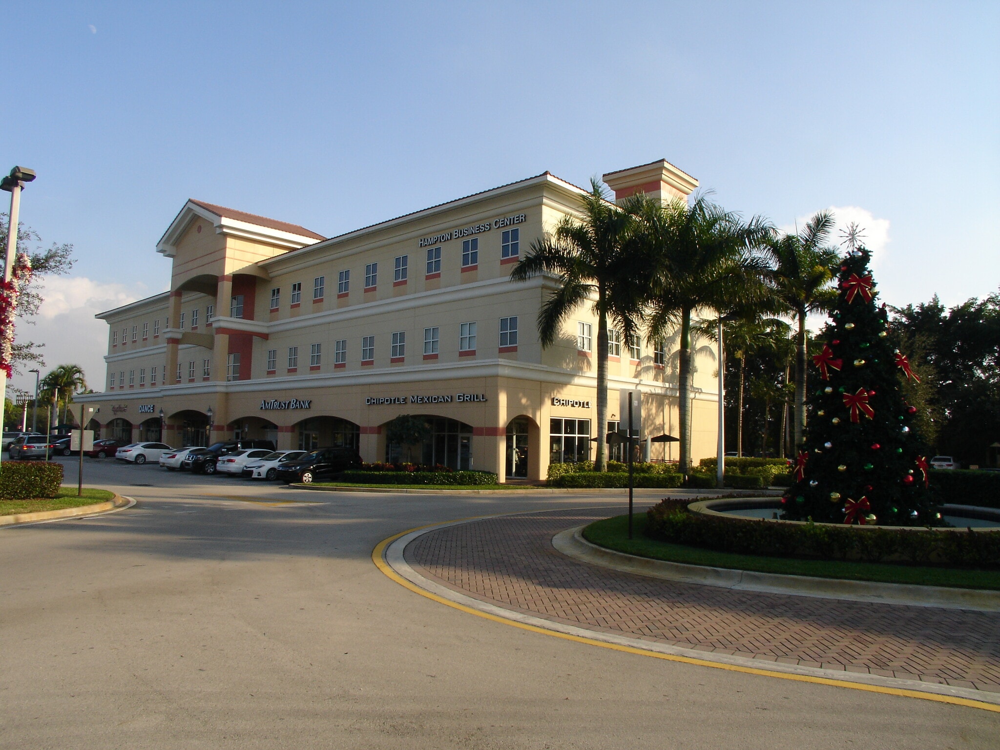 15800-15880 Pines Blvd, Pembroke Pines, FL à louer Photo intérieure– Image 1 sur 8