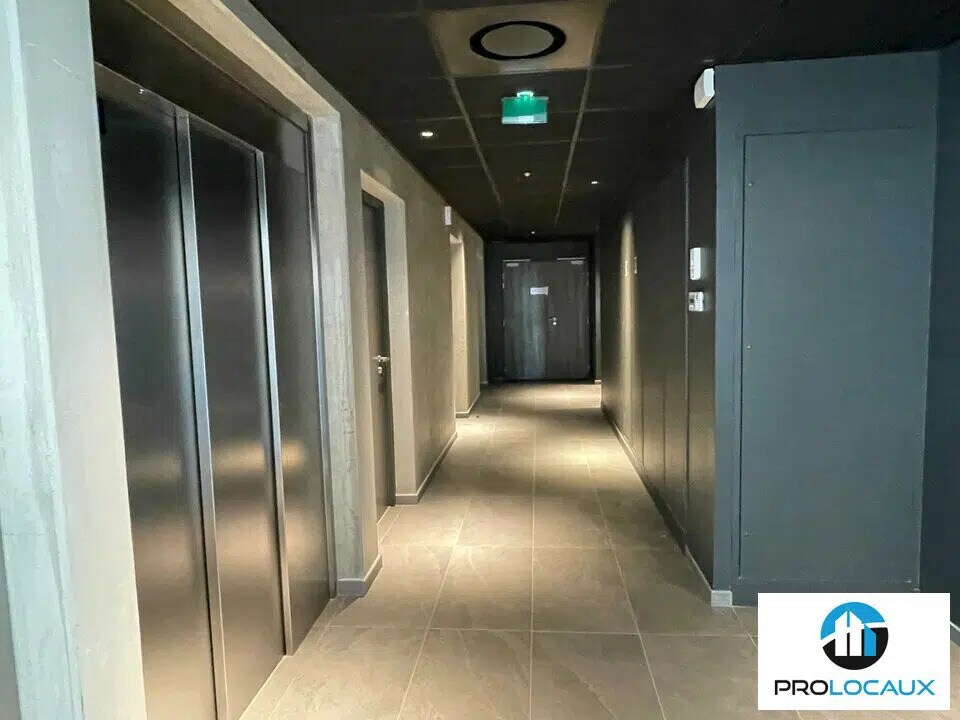 Bureau dans Grenoble à louer Photo de l’immeuble– Image 1 sur 13
