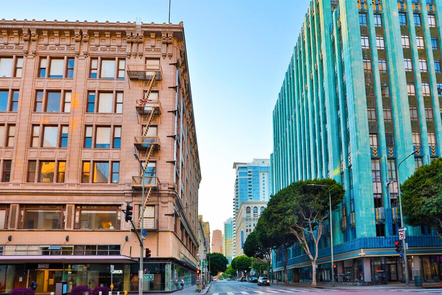 901 S Broadway, Los Angeles, CA à louer - Photo de l’immeuble – Image 1 sur 17