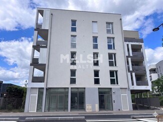 Plus de détails pour 84 A Boulevard De L'Europe, OULLINS-PIERRE-BÉNITE - Local commercial à louer