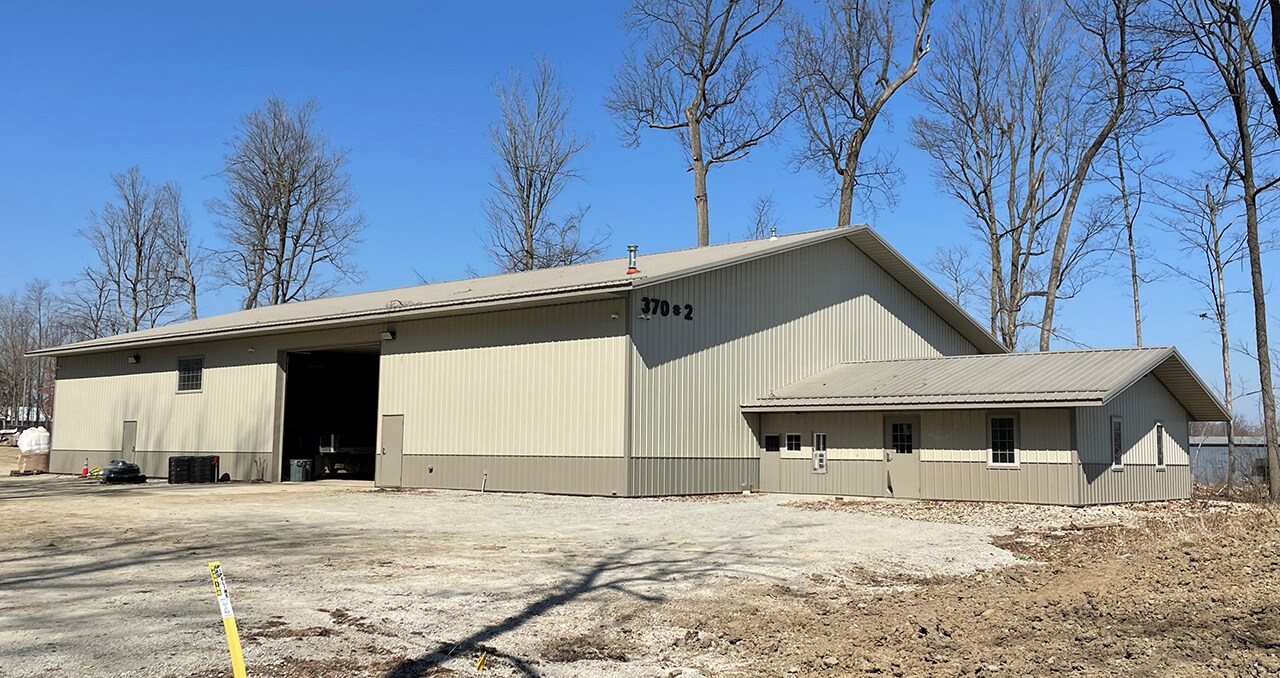 370 S Mitthoeffer Rd, Indianapolis, IN à louer Photo de l’immeuble– Image 1 sur 3