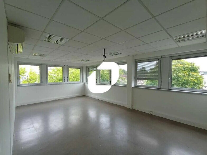 29 Rue Antoine Condorcet, Villefontaine à louer - Photo de l’immeuble – Image 3 sur 7