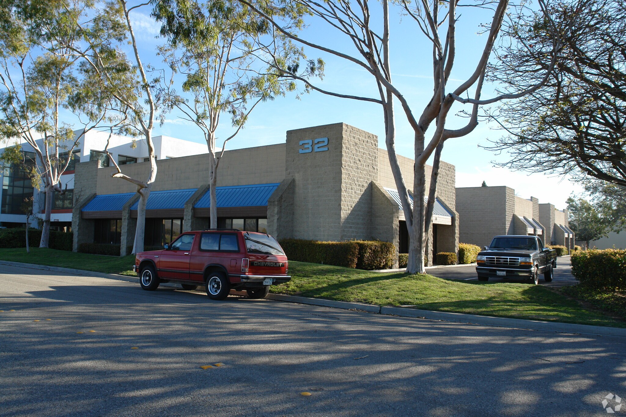 32 N Wood Rd, Camarillo, CA à louer Photo principale– Image 1 sur 4
