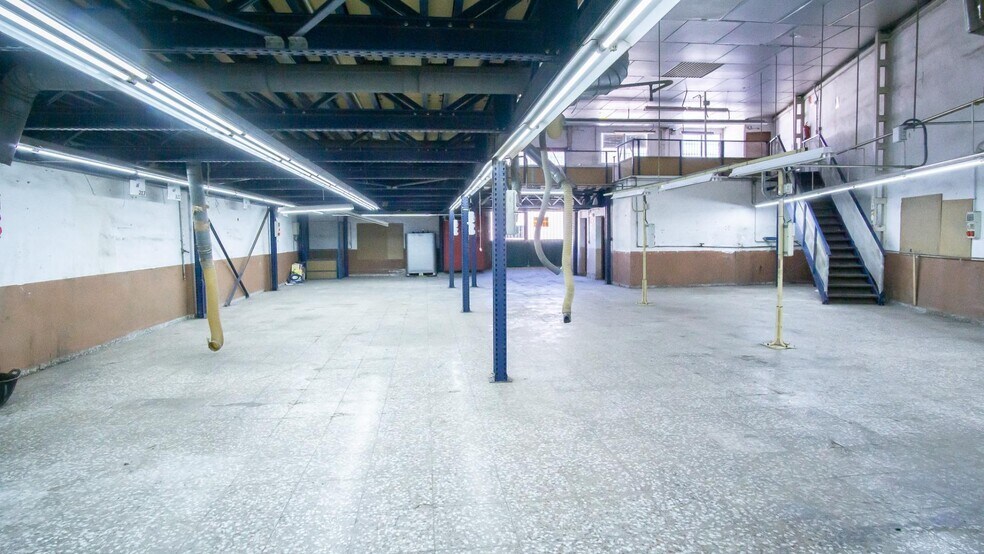 Industriel/Logistique dans Elda, Alicante à vendre - Photo intérieure – Image 2 sur 13