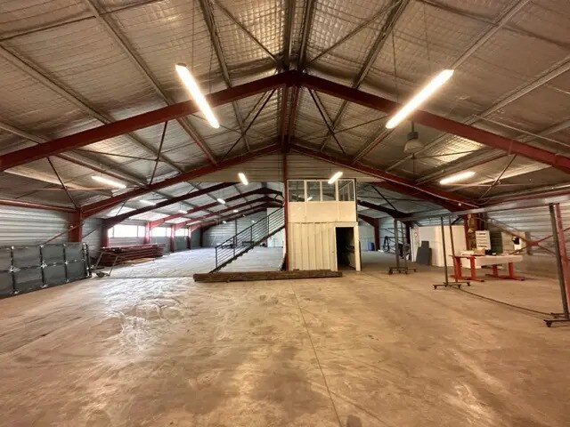 Plus de détails pour Industriel/Logistique à vendre