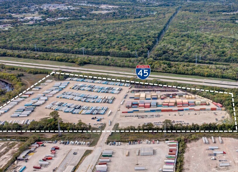 8500-8800 Julius Schepps Fwy, Dallas, TX à louer - Photo de l’immeuble – Image 2 sur 4