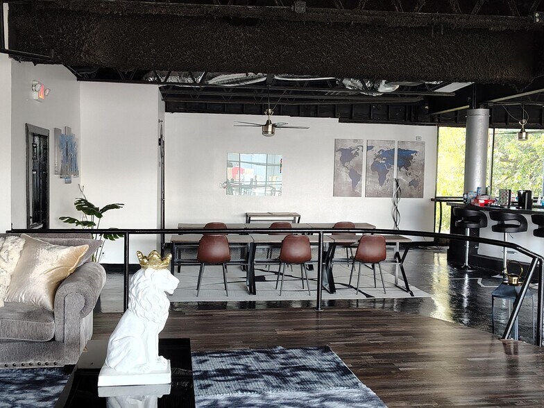 802 Crosstimbers, Houston, TX à louer - Photo de l’immeuble – Image 3 sur 39