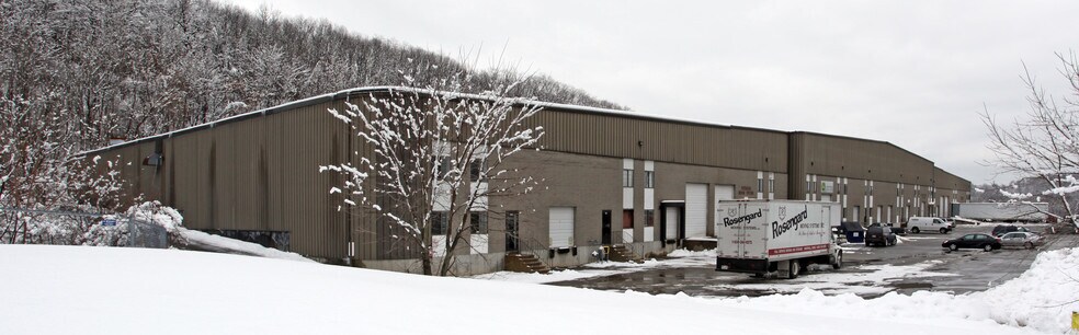 161 Ferry Rd, Haverhill, MA à louer - Photo de l’immeuble – Image 2 sur 8