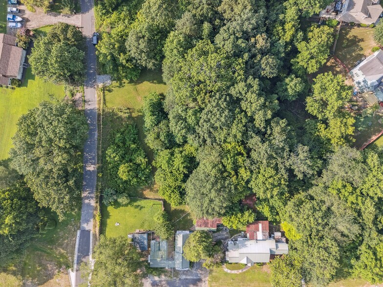 4072 Cumming Hwy, Canton, GA à vendre - Photo de l’immeuble – Image 3 sur 13