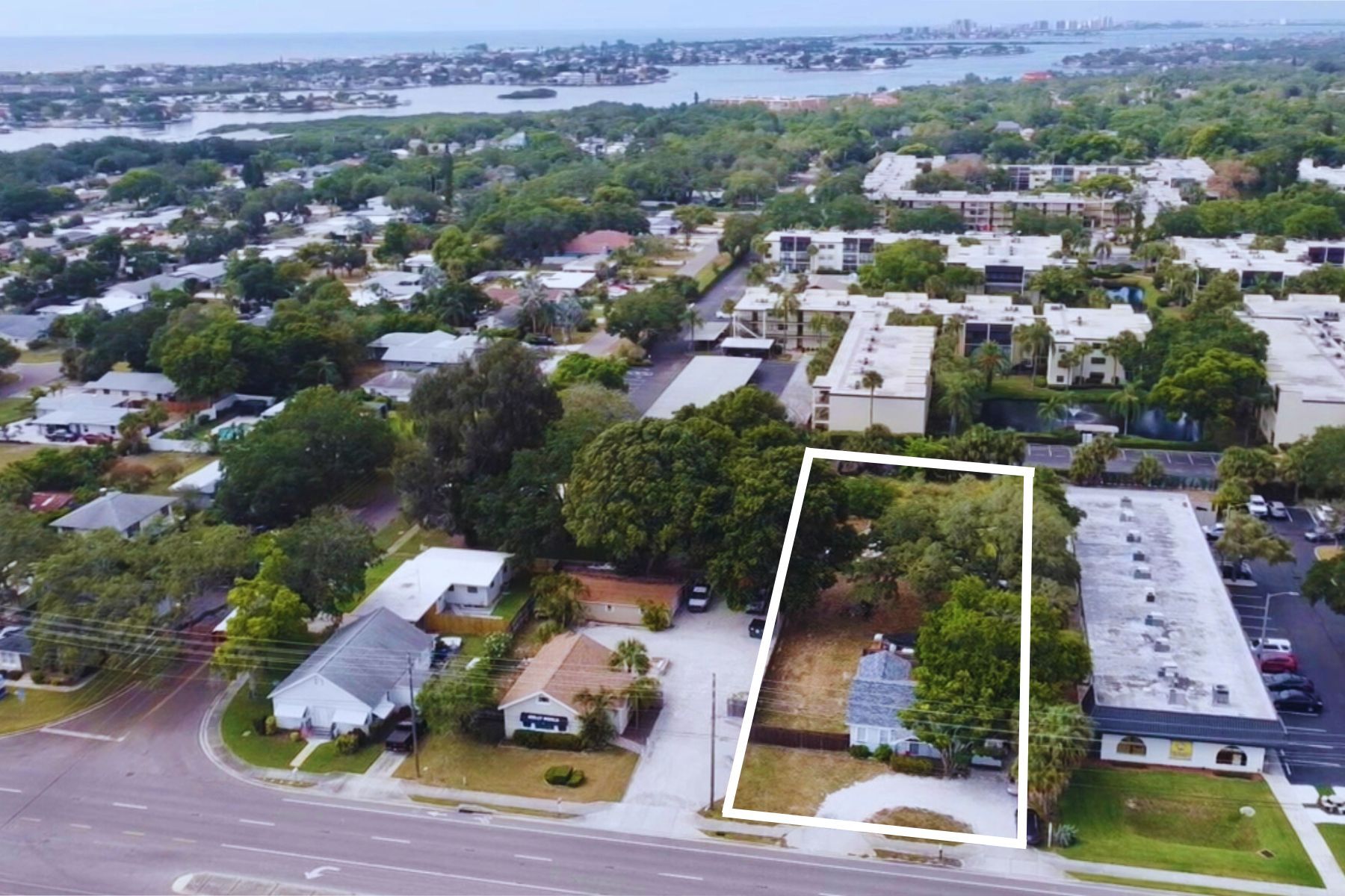 14255 Walsingham Rd, Largo, FL à vendre Photo de l’immeuble– Image 1 sur 13