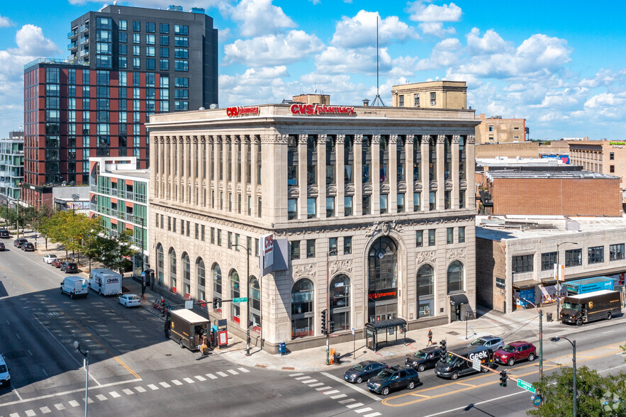 1200 N Ashland Ave, Chicago, IL à louer - Photo de l’immeuble – Image 1 sur 7