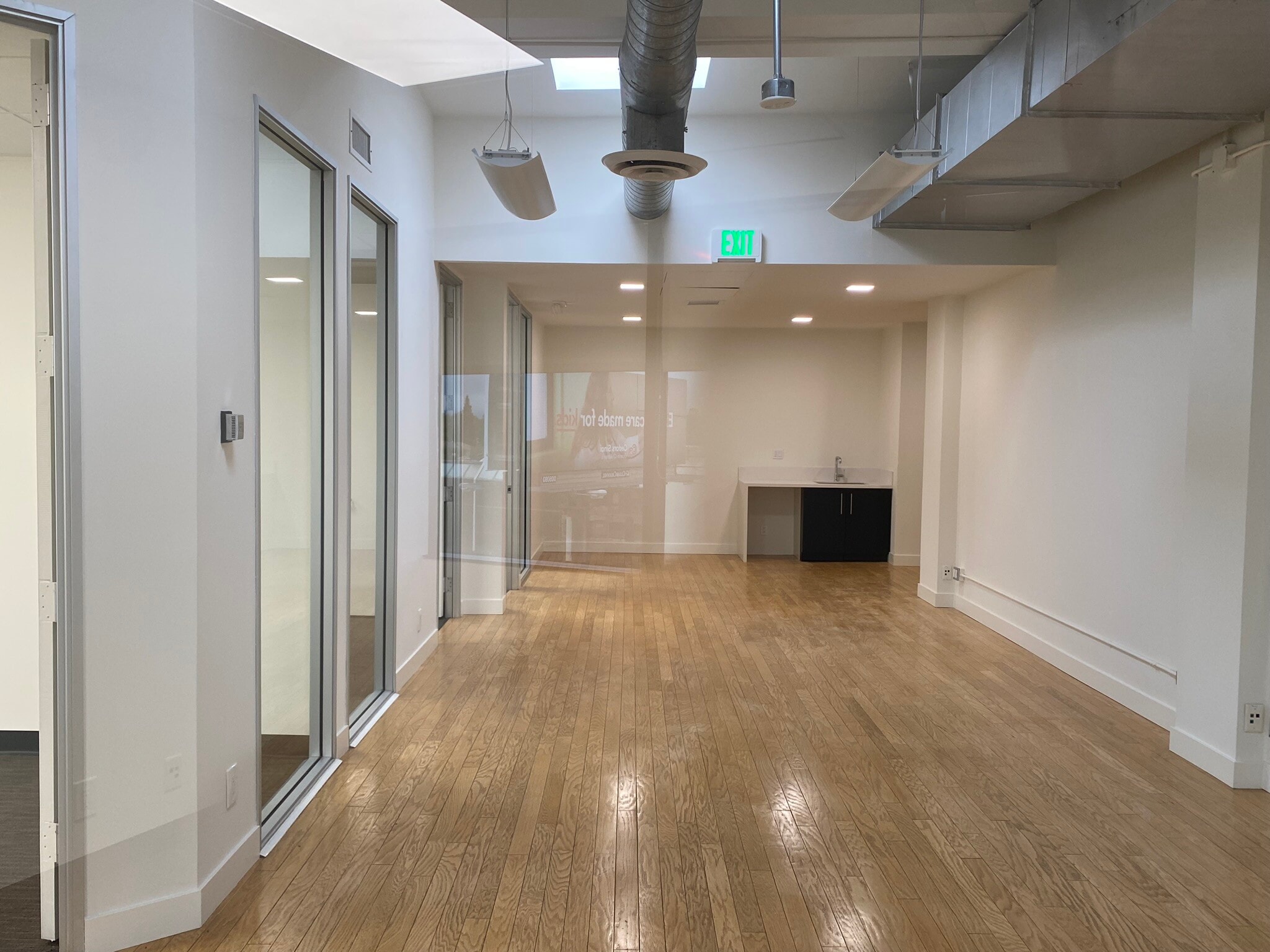 11846 Ventura Blvd, Studio City, CA à louer Photo intérieure– Image 1 sur 4