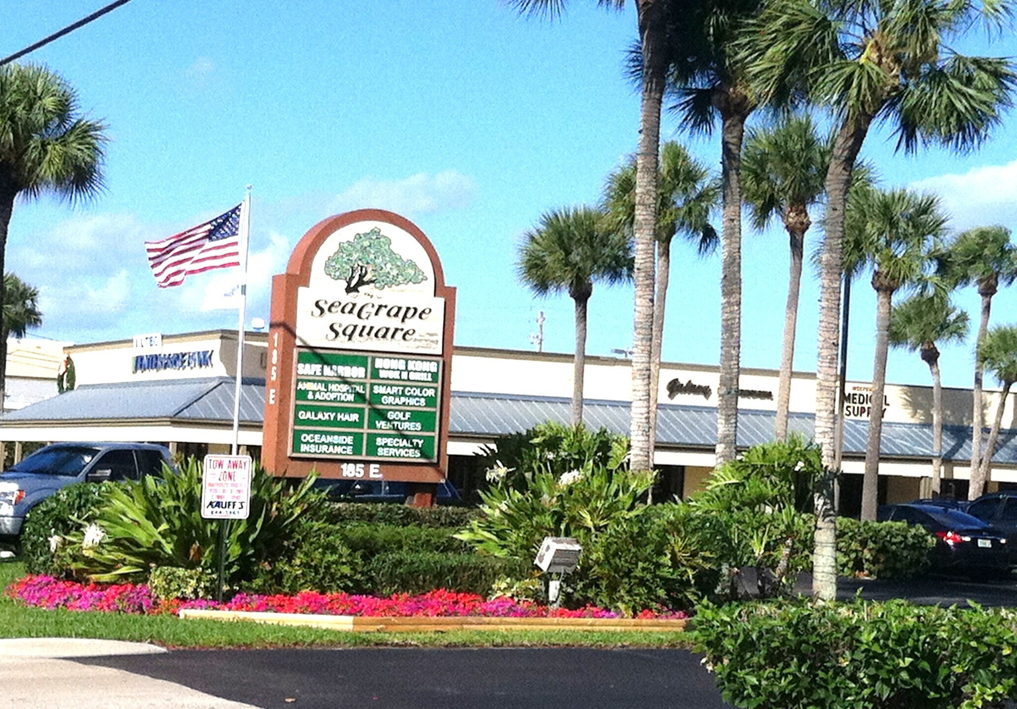 185 E Indiantown Rd, Jupiter, FL à louer Photo de l’immeuble– Image 1 sur 5