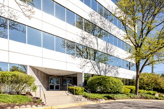 Plus de détails pour 2800 S River Rd, Des Plaines, IL - Bureau à louer