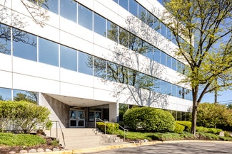 Plus de détails pour 2800 S River Rd, Des Plaines, IL - Bureau à louer