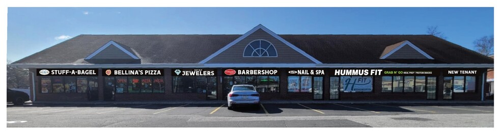 10-24 E Main St, East Islip, NY à louer - Photo de l’immeuble – Image 1 sur 3