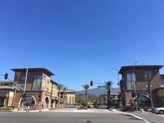 Plus de détails pour 2855 Foothill Blvd, La Verne, CA - Local commercial à louer