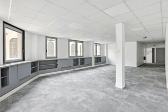 2 Rue De L'Eglise, Neuilly-sur-Seine à louer Photo intérieure– Image 2 sur 5