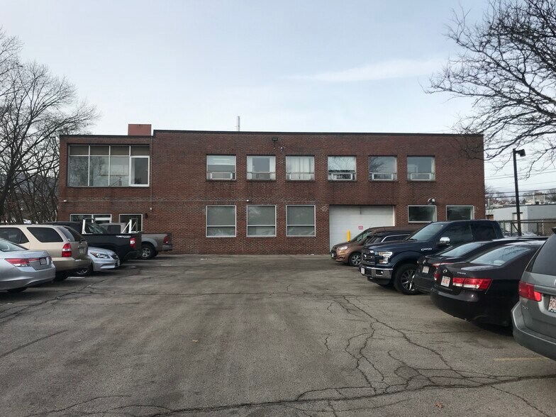 200 Dexter Ave, Watertown, MA à louer - Photo de l’immeuble – Image 3 sur 22