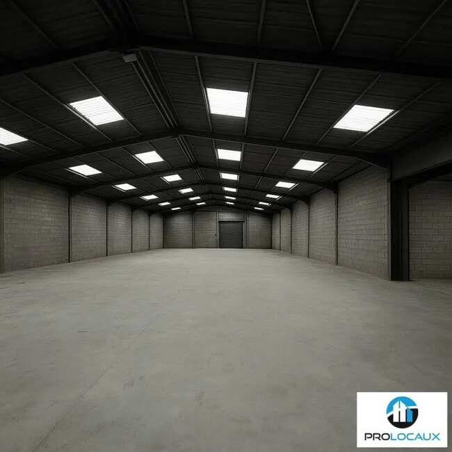 Plus de détails pour Local d'activités à louer