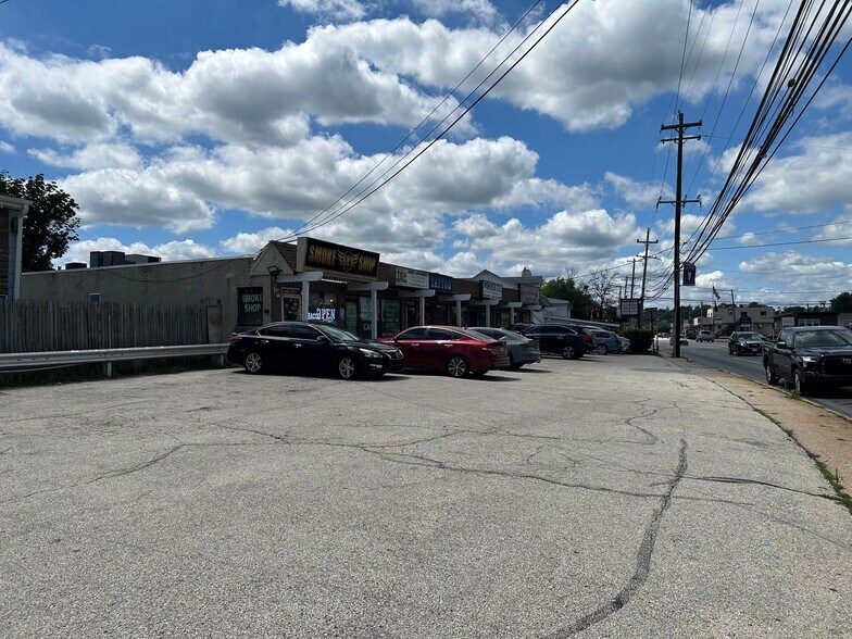 4100 Edgmont Ave, Brookhaven, PA à louer - Photo de l’immeuble – Image 2 sur 3