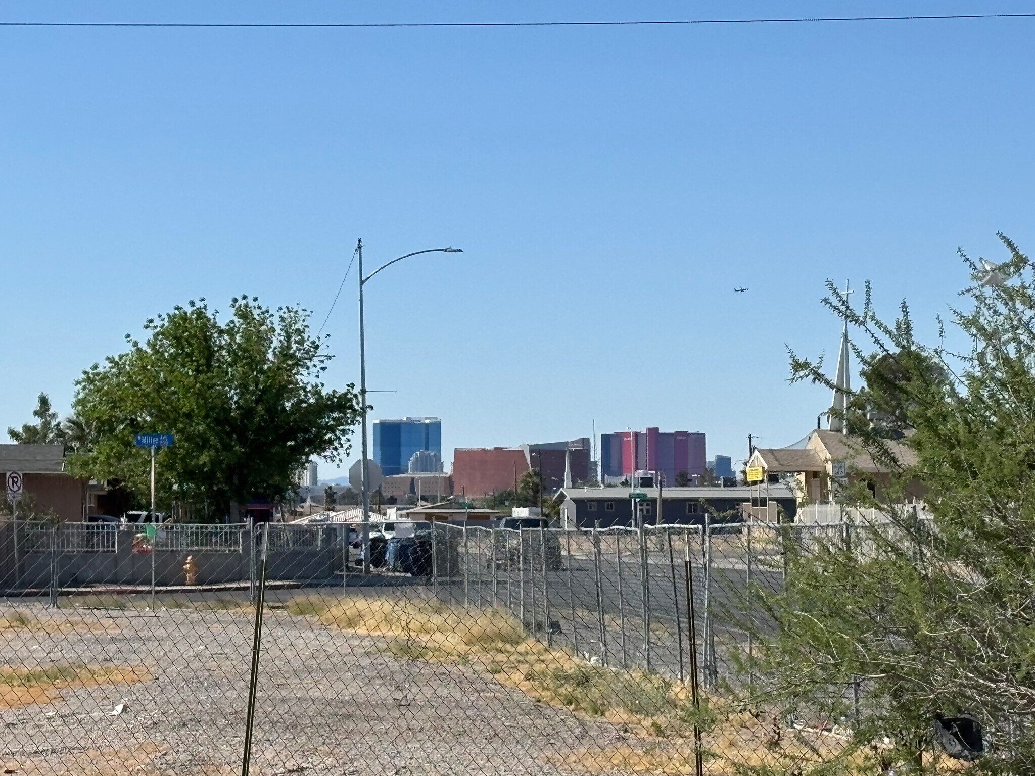 Carey Ave, North Las Vegas, NV à vendre Photo de l’immeuble– Image 1 sur 24