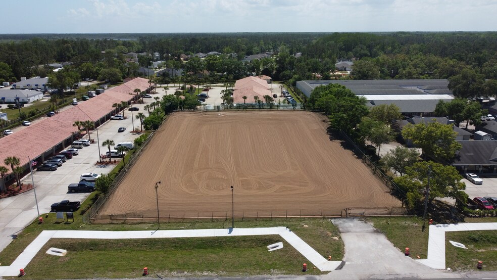4701 E Moody Blvd, Bunnell, FL à louer - Photo de l’immeuble – Image 2 sur 2