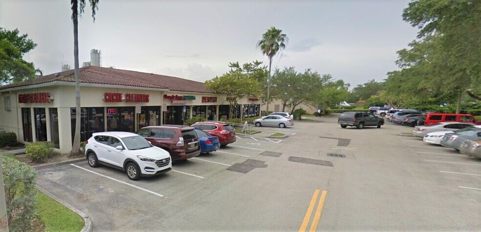 290-298 NW 172nd Ave, Pembroke Pines, FL à louer - Photo de l’immeuble – Image 1 sur 1