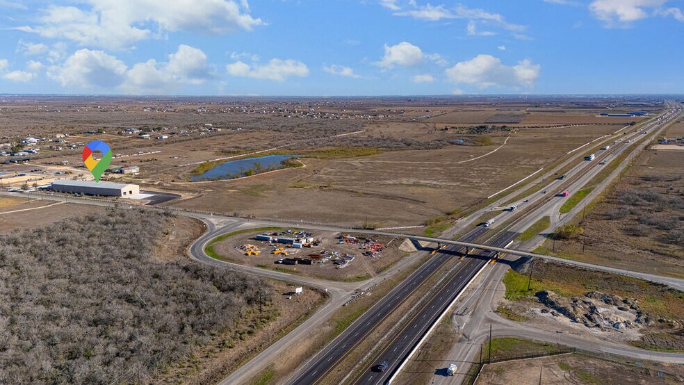 3411 FM465, Seguin, TX à louer - Photo de l’immeuble – Image 3 sur 28